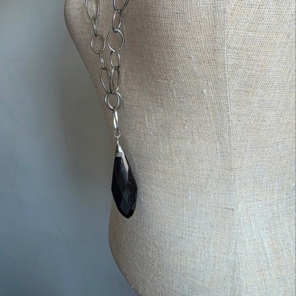 Silver and Black Pendant Necklace - Picture 6 of 7